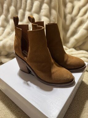 Steve Madden Cognac Suede Chelsea Cutout Booties